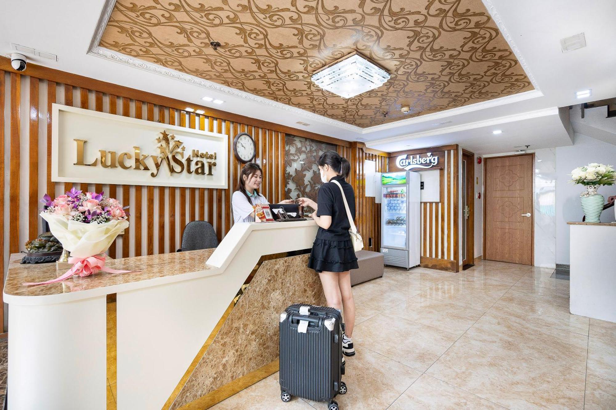 Lucky Star Hotel Nguyen Trai Q5 Хошимин Экстерьер фото