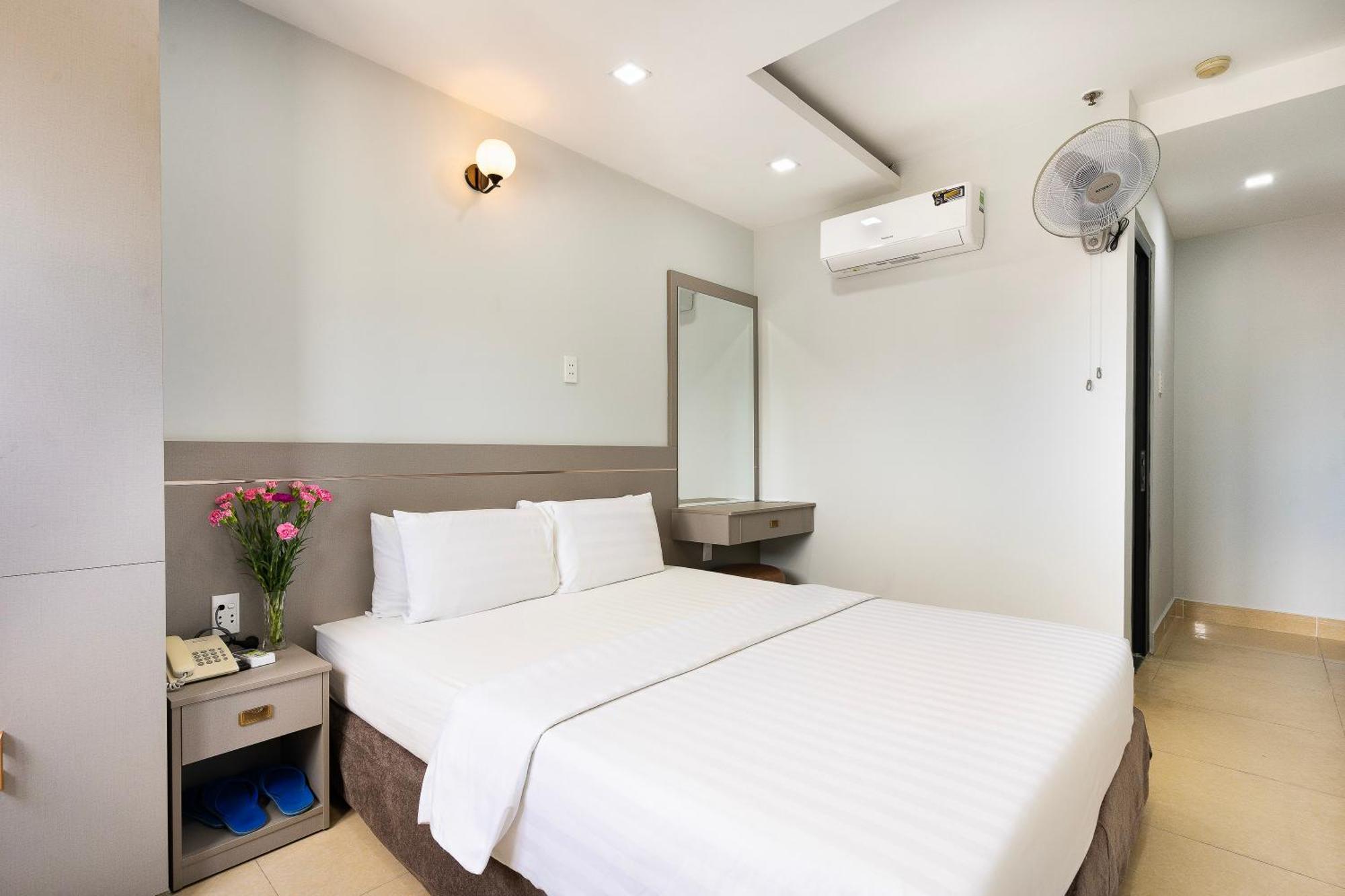 Lucky Star Hotel Nguyen Trai Q5 Хошимин Экстерьер фото