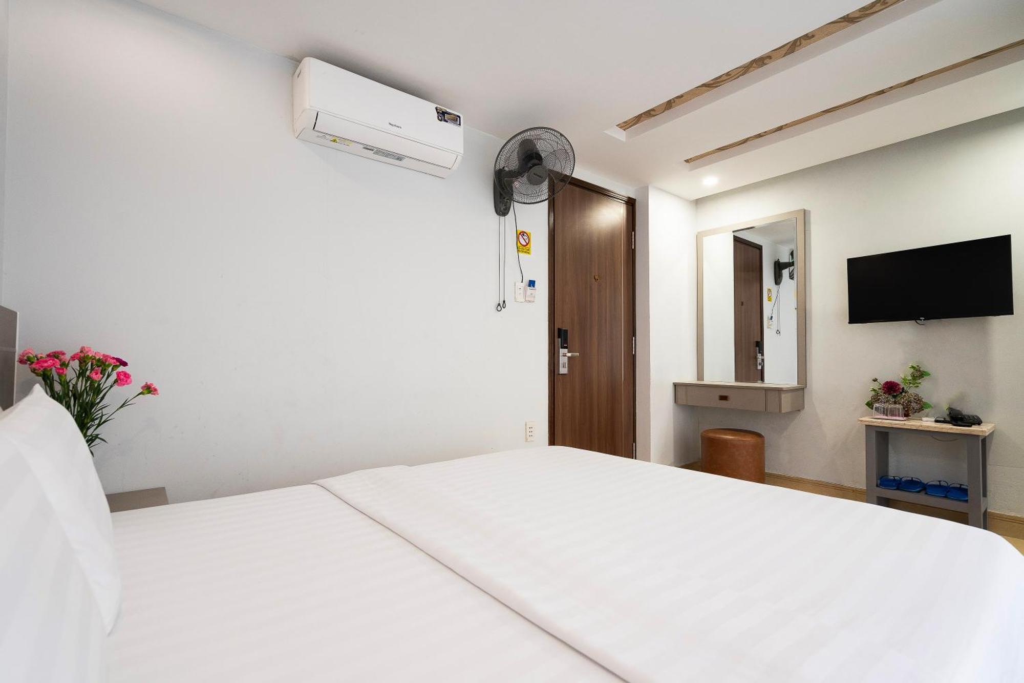 Lucky Star Hotel Nguyen Trai Q5 Хошимин Экстерьер фото