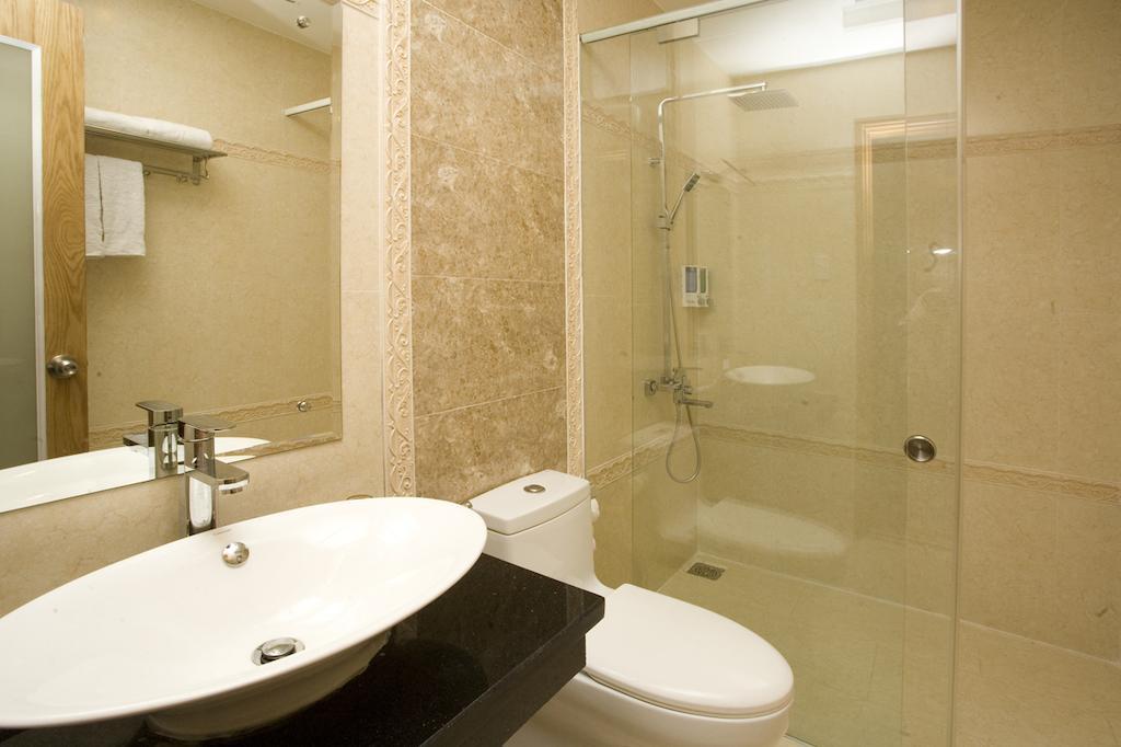 Lucky Star Hotel Nguyen Trai Q5 Хошимин Номер фото